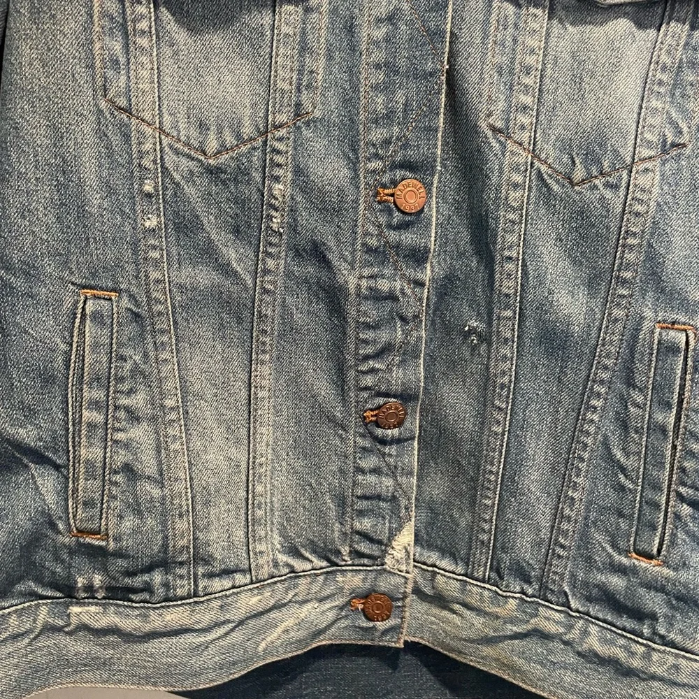 Madewell Blue Denim Jacket Distressed Size Medium - Picture 11 of 11
